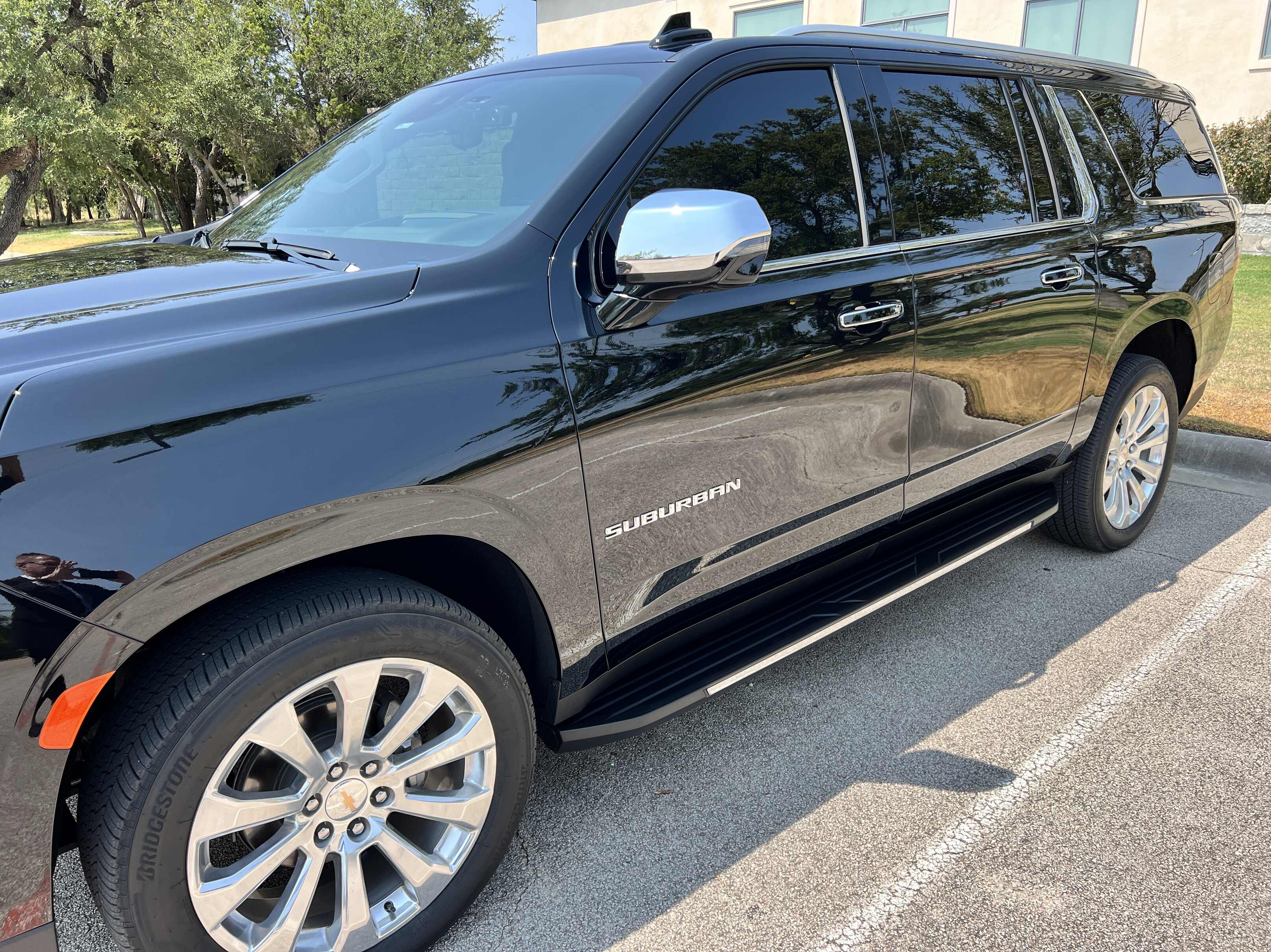 Executive SUV (Suburban/GMC)