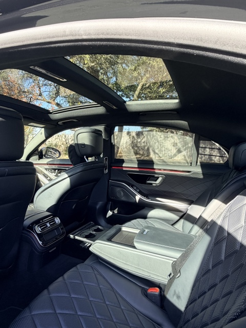 Premium Luxury Sedan (S-Class)